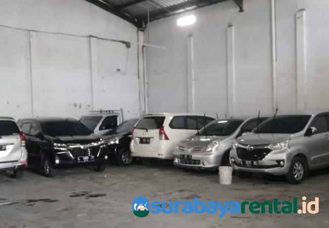 20 Tempat Sewaan Mobil Surabaya Murah Dari IDR.225.000